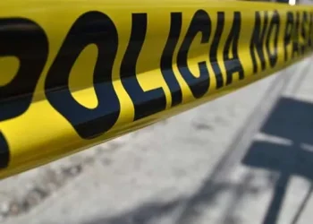 Autoridades investigan muertes de madre e hijo en torre de Piantini