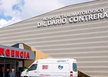 Muere mujer que fue atacada a tiros en el parqueo del Hospital Darío Contreras