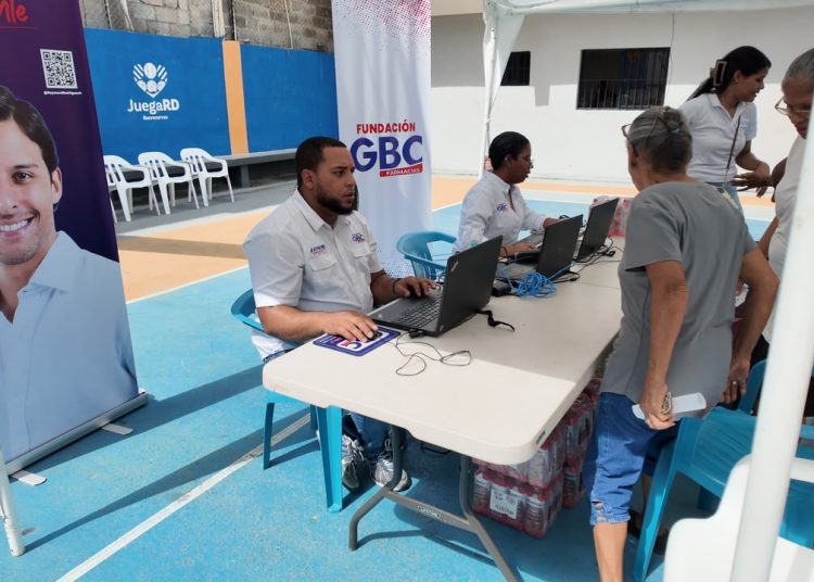 Fundación GBC beneficia a unas 500 personas con operativo médico en El Manguito