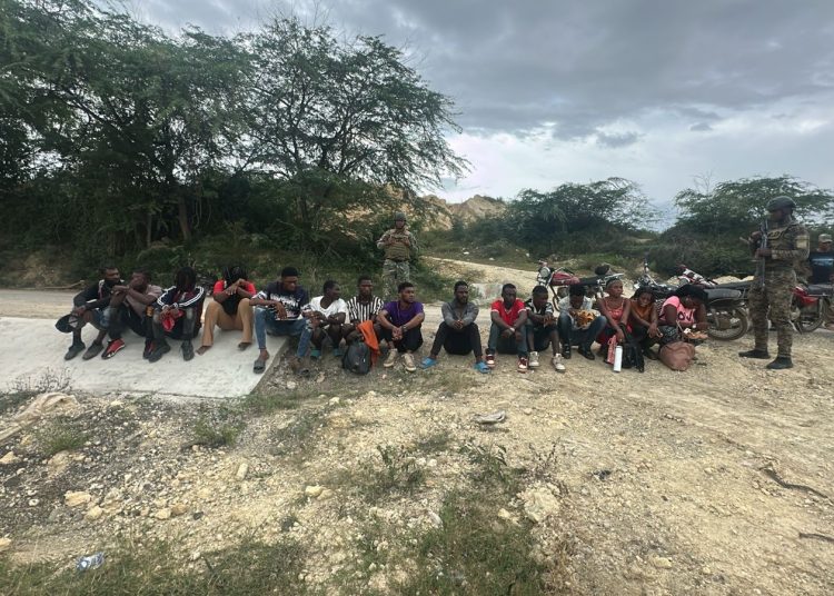 Ejército reporta más de 11 mil haitianos indocumentados detenidos durante operativos en mayo