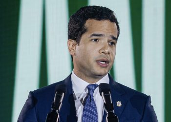 Omar Fernández confiesa que sueña con ser padre y revela los nombres que tendría para sus hijos