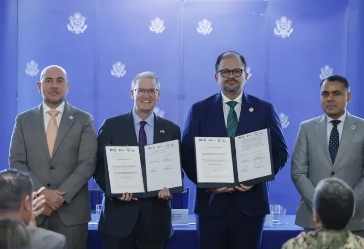Ecuador y EE.UU. inician un proyecto conjunto para reforzar la seguridad en la frontera norte