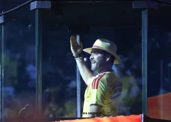 Revocan la medida que le prohibía al candidato De la Espriella usar la camiseta de Colombia en campaña