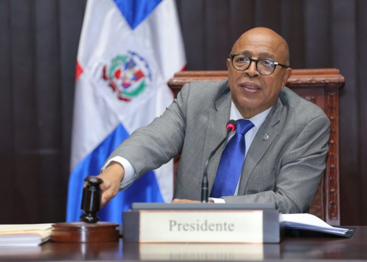 Presidente de la Cámara de Diputados dice no ha propuesto modificaciones a la cesantía en reforma laboral