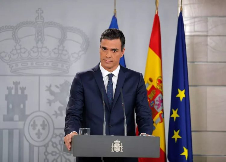 Gobierno español acusa de “persecución” al juez que envió a juicio esposa de Pedro Sánchez