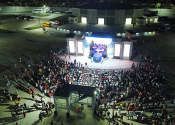 Concierto dedicado a las madres en Anfiteatro La Gaviota de Ciudad Juan Bosch reunió a 4 mil personas