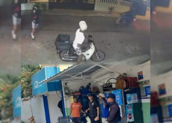 Policía investiga asalto a joven repartidor en Alma Rosa I captado en video