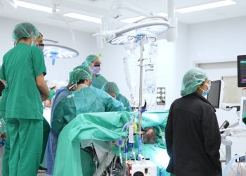 España realiza el primer trasplante simultáneo de intestino y páncreas