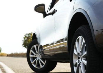 Mueren dos niños en el interior de un carro en Francia en plena ola de calor