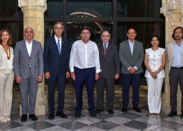 Ministros de Educación y Cultura centroamericanos visitan el Centro Cultural Taíno Casa del Cordón