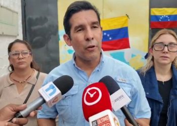 Activistas venezolanos en RD solicitan apoyo del Gobierno para enviar donaciones a afectados por terremoto