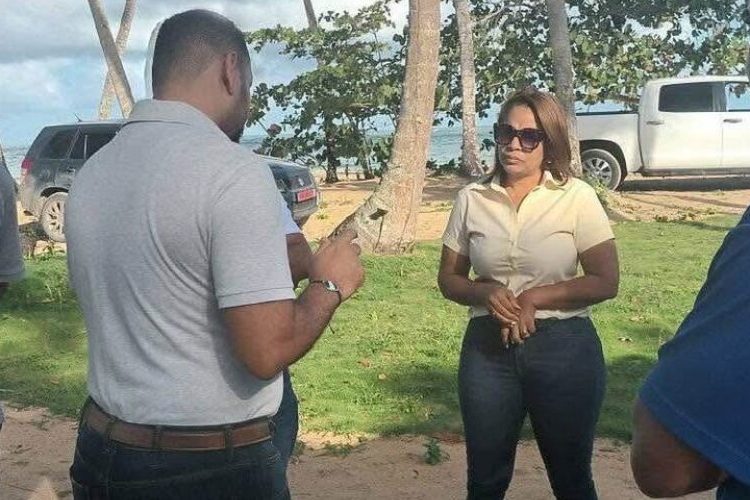 Alcaldía de Terrenas no ha concedido permiso para muro en zona costera, aclara regidora Adames