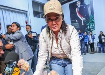 Comienza en Perú la votación de la segunda vuelta presidencial entre Fujimori y Sánchez