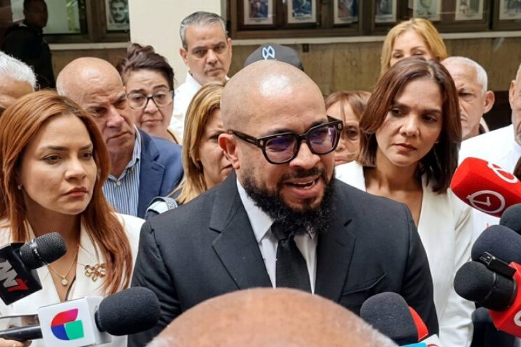 Movimiento Justicia Jet Set afirma hermanos Espaillat reciben privilegios tras apertura a juicio