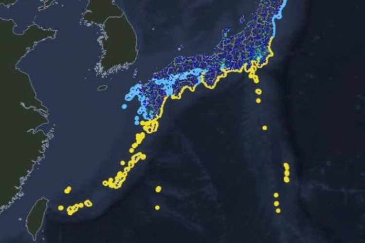 Un fuerte terremoto de magnitud 7,8 sacude Filipinas y Japón emite alerta por tsunami