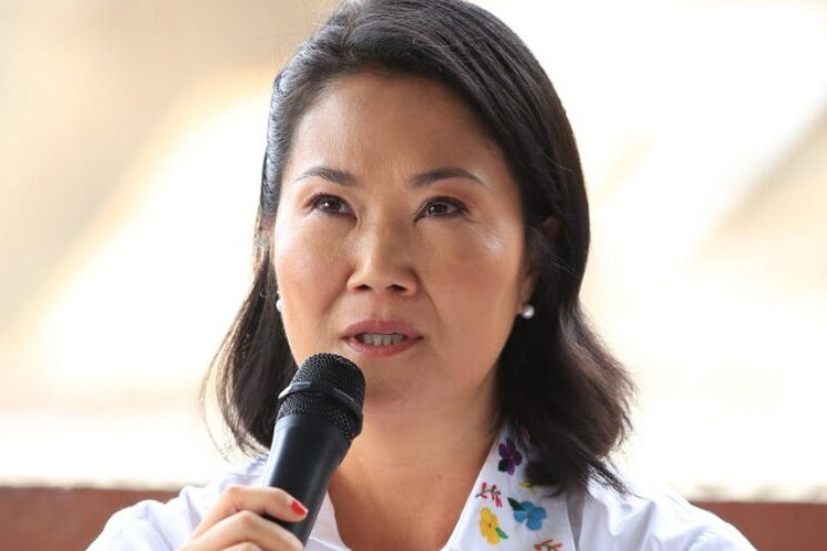 Keiko Fujimori mantiene su ventaja sobre Sánchez al llegar al 25 % del escrutinio en Perú