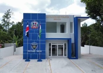Gobierno entrega nueva estación policial en Mencía, Pedernales
