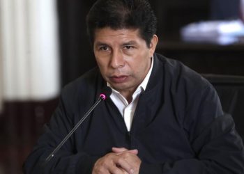 Pedro Castillo pide gracia presidencial para salir de la cárcel en Perú