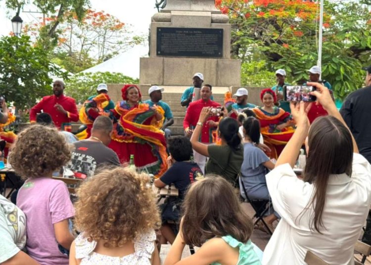 Mitur y el Clúster Turístico de Santo Domingo inician “Turizoneando Verano 2026”