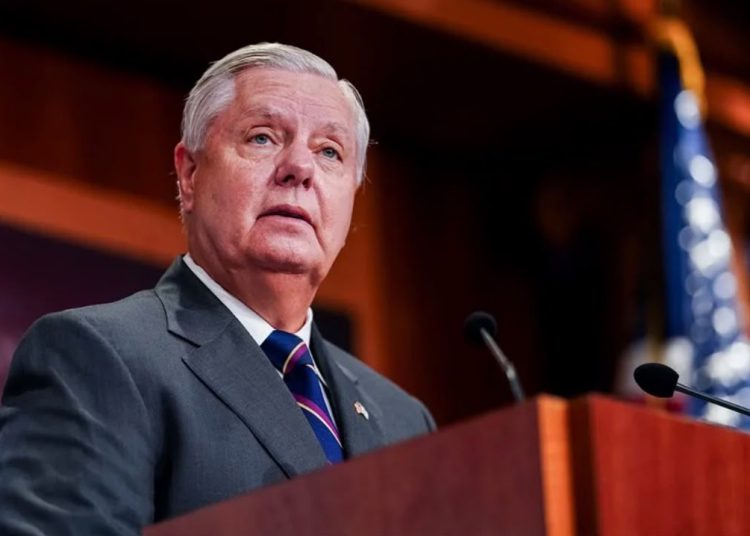 Un senador aliado de Trump pide que el acuerdo de paz con Irán pase por el Congreso de EE.UU.