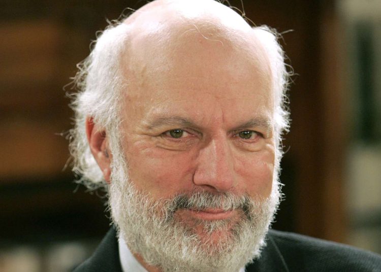 Muere a los 85 años James Burrows, legendario director de “Friends”, “Cheers” y “Will & Grace”