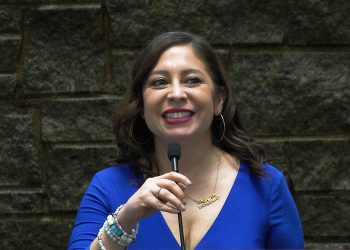 Jessica González-Rojas derrota a Jessica Ramos y gana escaño al Senado estatal de Nueva York