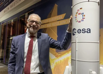 La ESA negocia con la NASA enviar a un astronauta europeo a la superficie lunar