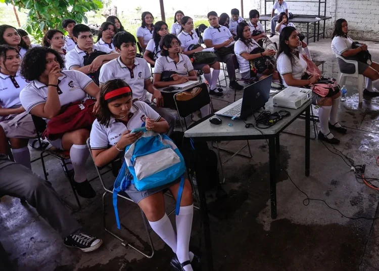 Unicef alerta del rápido aumento del uso de la inteligencia artificial entre los menores
