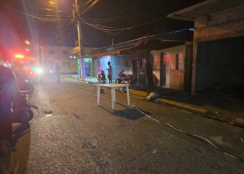 Niño sale con vida tras tocar cable eléctrico caído en La Vega
