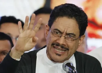 Iván Cepeda llama “traidor de la patria” a Abelardo De la Espriella a nueve días de las elecciones en Colombia