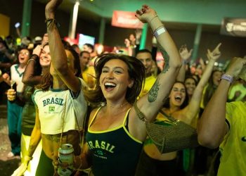 Afición brasileña celebra goleada a Haití, pero mantiene dudas sobre el nivel de la Canarinha