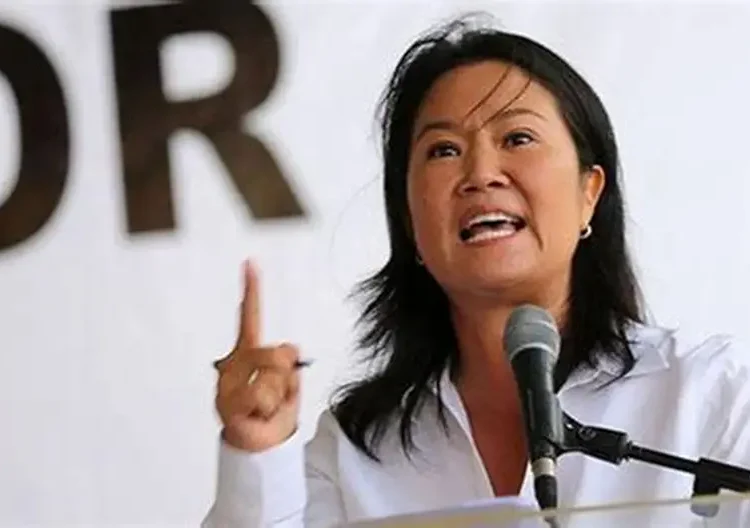 Fujimori se acerca a Sánchez por menos de 7 mil votos en el conteo de las elecciones presidenciales en Perú
