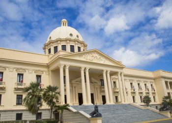 Abinader designa nuevos miembros del Consejo de Directores del CEA