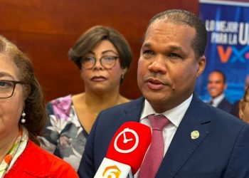 Candidata a decana de Humanidades respalda proyecto rectoral de Radhamés Silverio