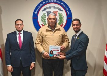 ADOU y el consulado dominicano en Nueva York impulsan oportunidades de educación superior en la diáspora