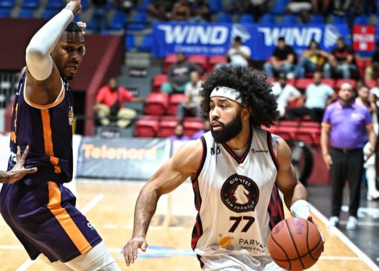 Los Gigantes pasean fácil a los Héroes en fase eliminación LNB