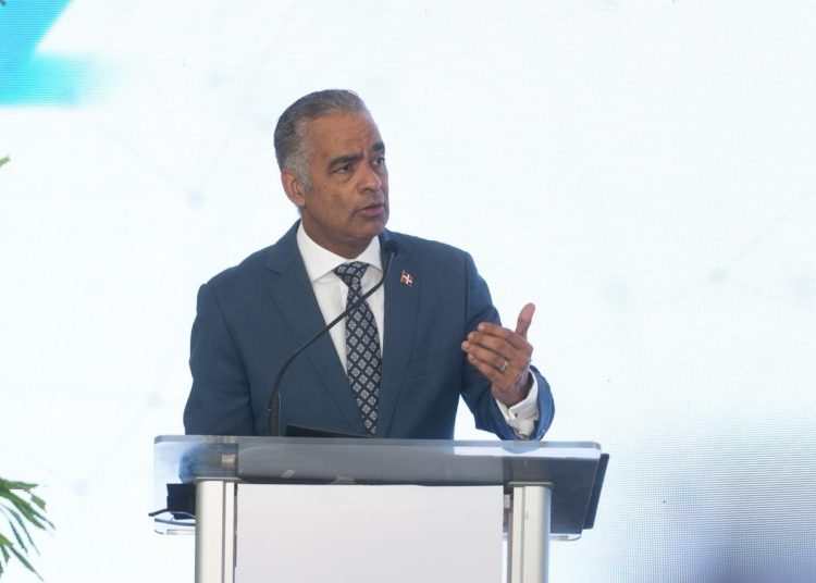 Joel Santos proyecta histórica expansión energética para 2028