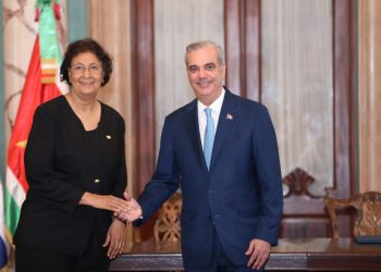 RD y Surinam firman acuerdos estratégicos; dominicanos podrán viajar sin visa a Surinam en ciertos casos