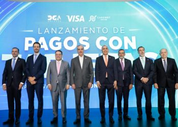 Abinader encabeza lanzamiento de plataforma de pagos con tarjeta en Aduanas para agilizar servicios