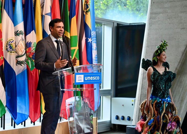 Ministro de Cultura encabeza inauguración de la Semana de América Latina y el Caribe en Francia