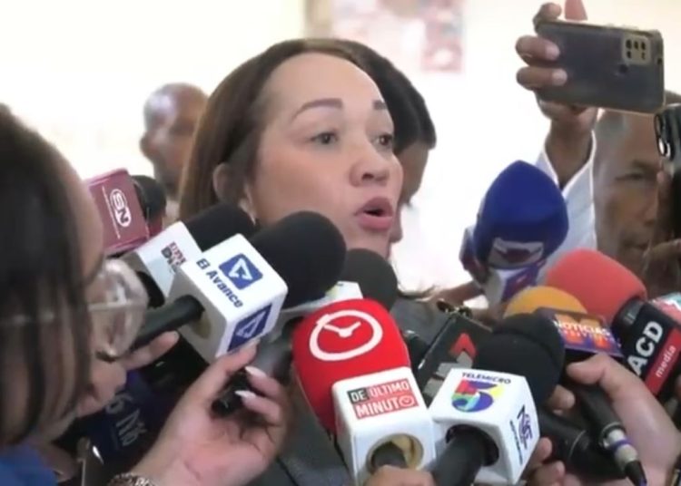 Lady Blanco llama a mantener vigilancia sobre el juicio de fondo del caso Calamar