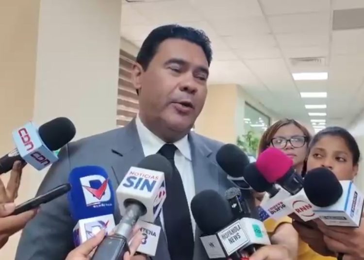 Legisladores advierten sería una “vergüenza nacional” dejar caer la reforma laboral y aseguran que no habrá más diálogos