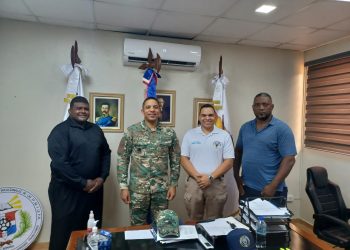 Policía Nacional y Escuela Vocacional unen esfuerzos para capacitar a jóvenes en La Romana