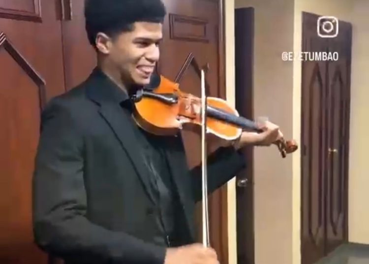 ¡Teteo sinfónico! El video de unos jóvenes músicos que es viral en internet