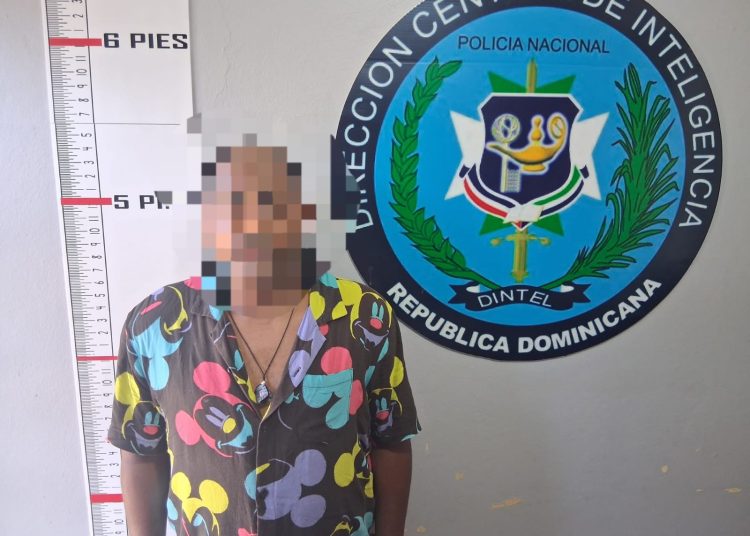 DINTEL y Policía Preventiva incautan armas de fuego y detienen dos hombres en operativo en Esperanza