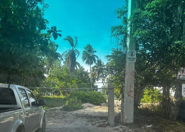 Circula información sobre presunto cierre de acceso a Playa del Anclón en Las Terrenas