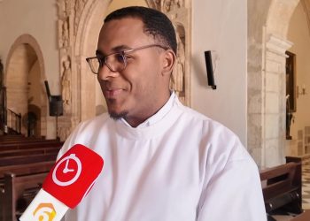 Antonio Lorenzo destaca la importancia de la Eucaristía y llama a la sociedad dominicana a acercarse a Jesús