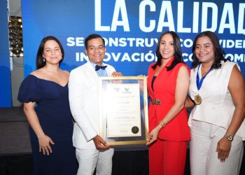 GBC se convierte en la única cadena farmacéutica en obtener el Sello de Oro de la DIDA