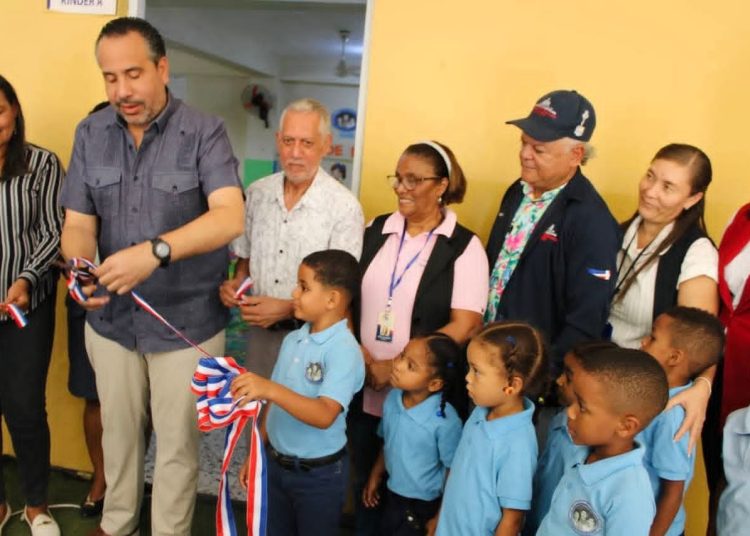 INEFI inaugura aula de psicomotricidad en centro educativo de Azua