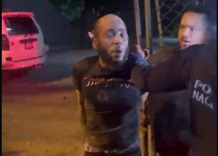 Capturan presunto asaltante luego de intensa persecución policial en el área monumental de Santiago